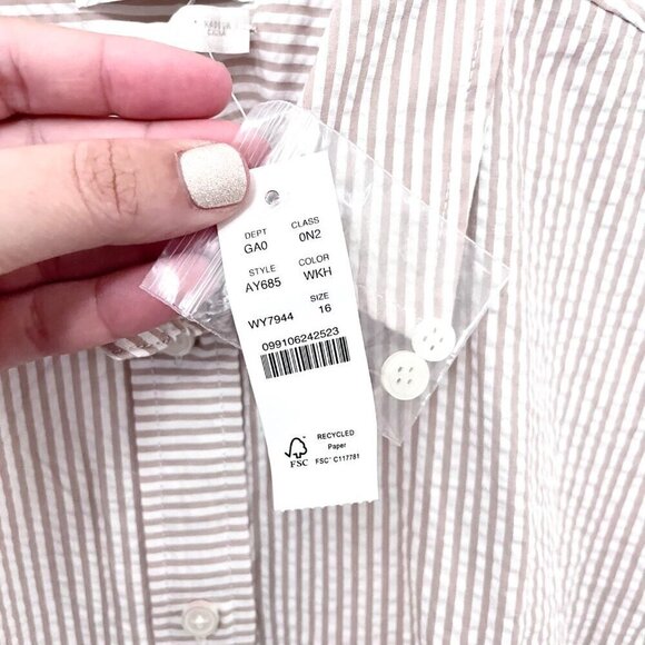 NWT J Crew Classic Fit Shirt in Seersucker Tan Taupe Long Sleeve Size 16 - Picture 6 of 9